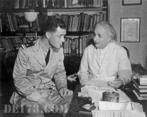 Einstein Meeting With The Navy, 1943