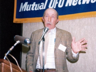 Charlie Hickson at the first Ozark UFO Symposium in Eureka Springs, Arkansas, in 1988 (Image credit: Antonio Huneeus)