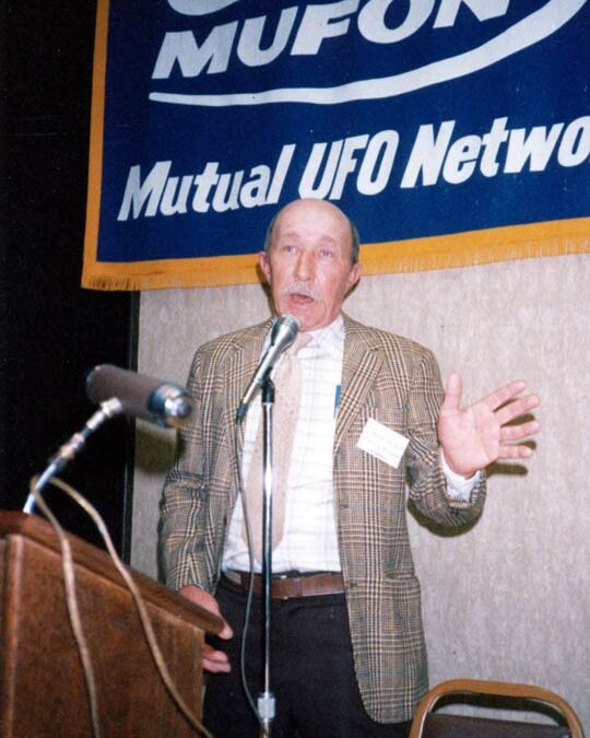 Charlie Hickson at the first Ozark UFO Symposium in Eureka Springs, Arkansas, in 1988 (Image credit: Antonio Huneeus)