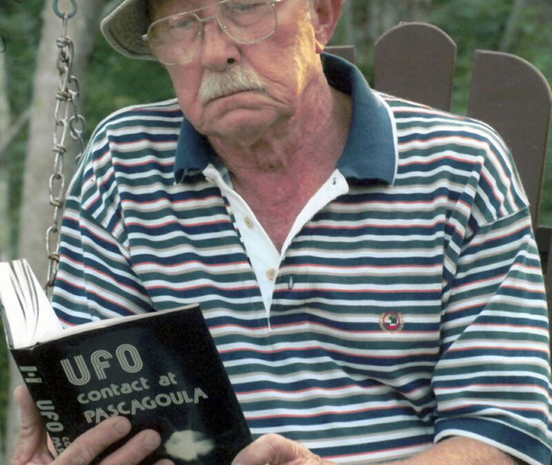 Charlie Hickson with his book UFO Contact at Pascagoula (image credit: AP Photo / Christy Jerrnigan)